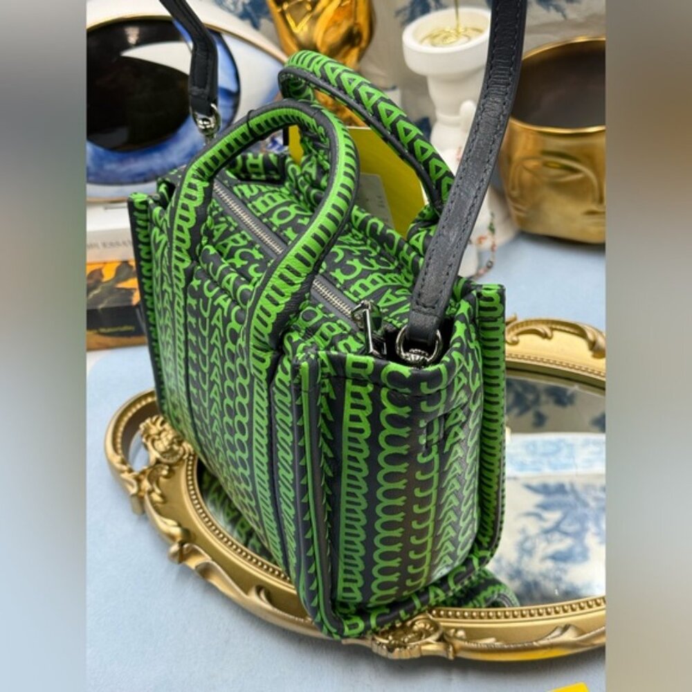 🆕 MARC JACOBS 🧿 NWT Monogram Print Micro Tote Bag, Black & Green - Picture 8 of 16